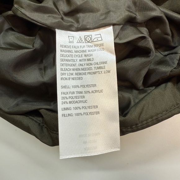NWOT SUSAN GRAVER Water Resistant Quilted Puffer Jacket with Hood Olive Medium - Picture 11 of 11